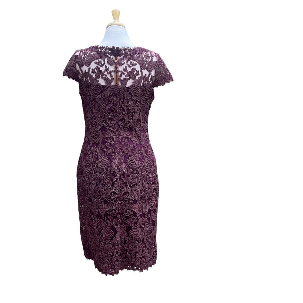 Tadashi Shoji Illusion Yoke Lace Sheath Dress Blackberry Burgundy - Size 12 - Picture 5 of 16